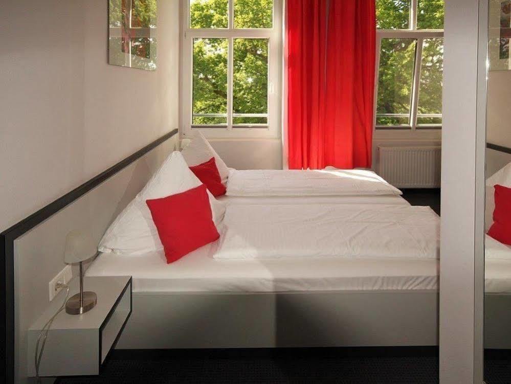 Hotel Zwischen Den Seen Waren  Eksteriør bilde