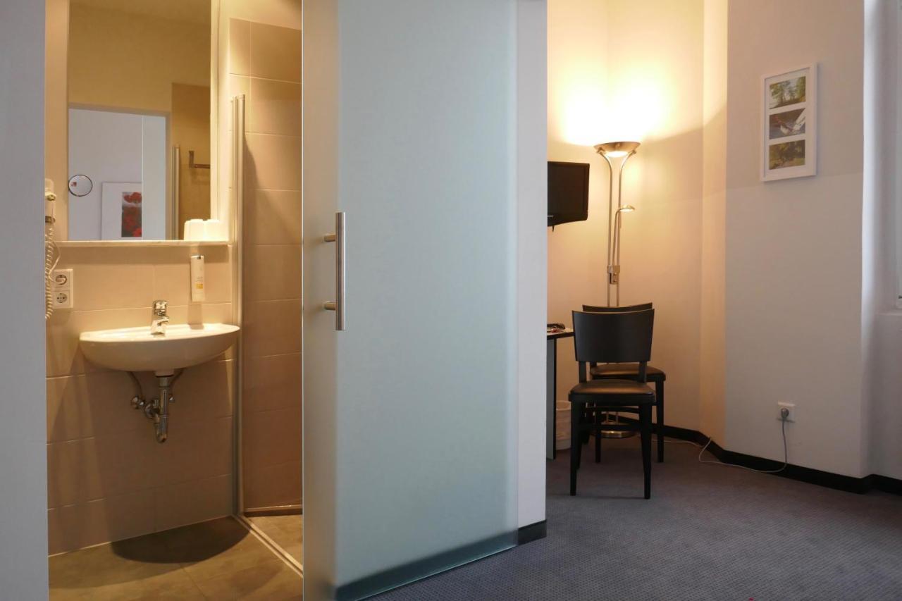 Hotel Zwischen Den Seen Waren  Eksteriør bilde